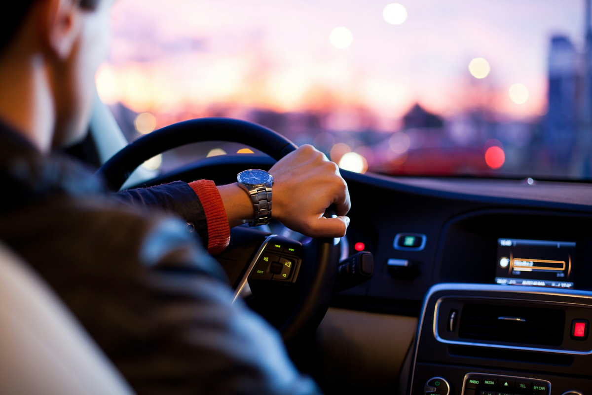 Why Chauffeur Travel Is Ideal for Early-Morning Airport Departures